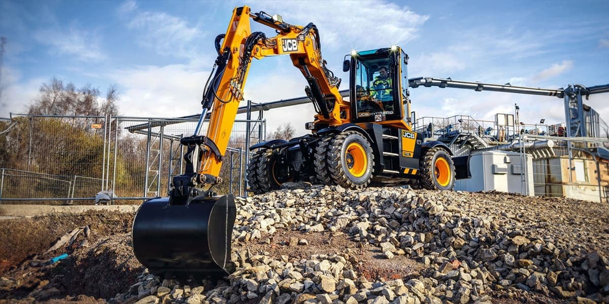 Opony do koparki: Siła, trwałość i wydajność na pierwszym miejscu.