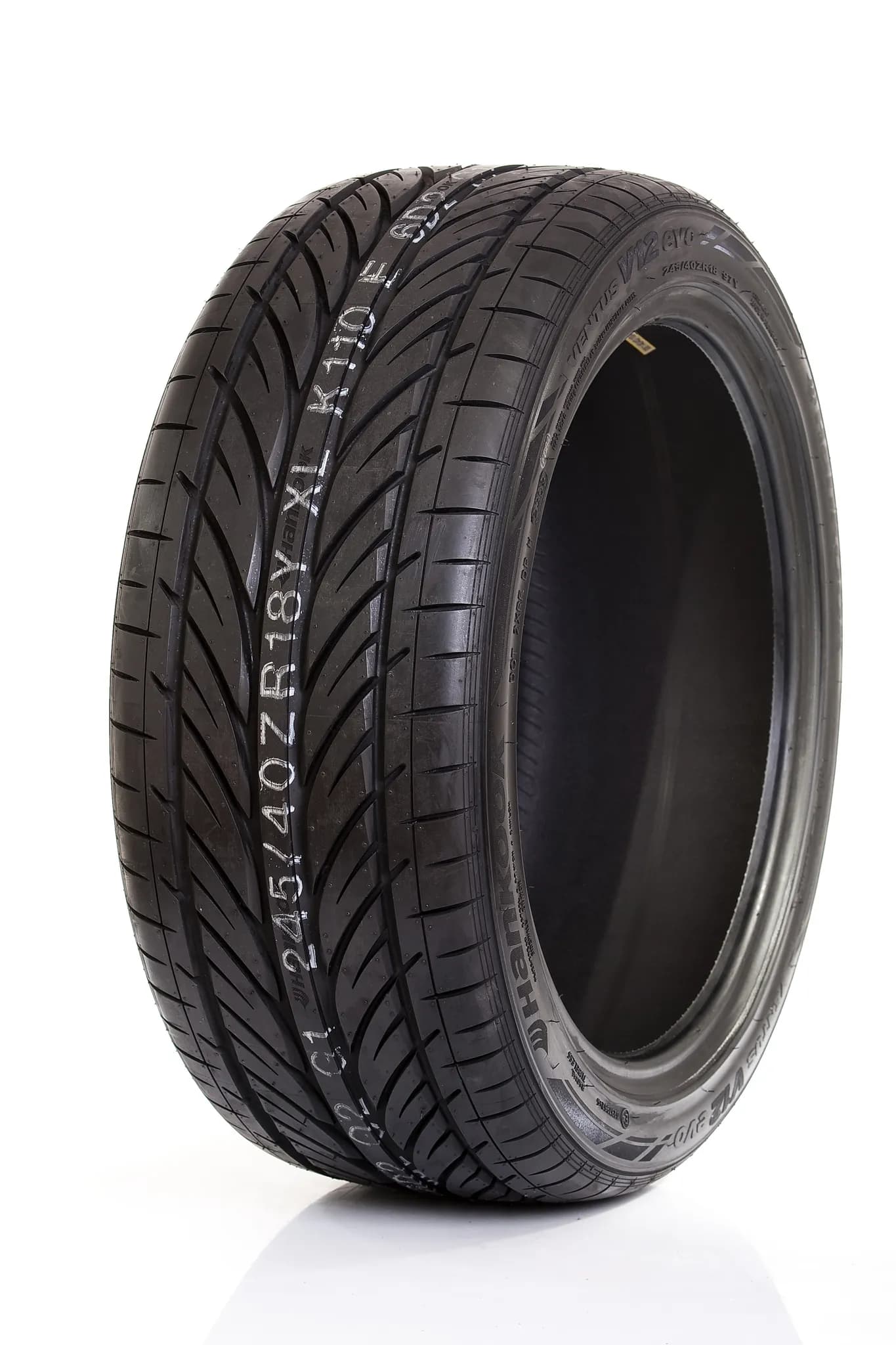 Hankook 255/40 ZR19 VEN V12 EVO K110 100Y DOT12