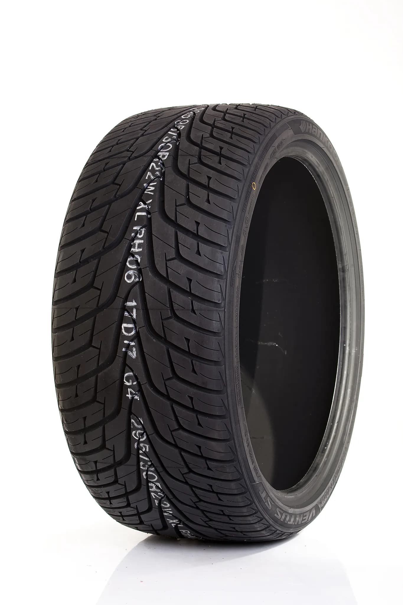 Hankook 255/55 R19 VENTUS ST RH06 111V XL DOT10