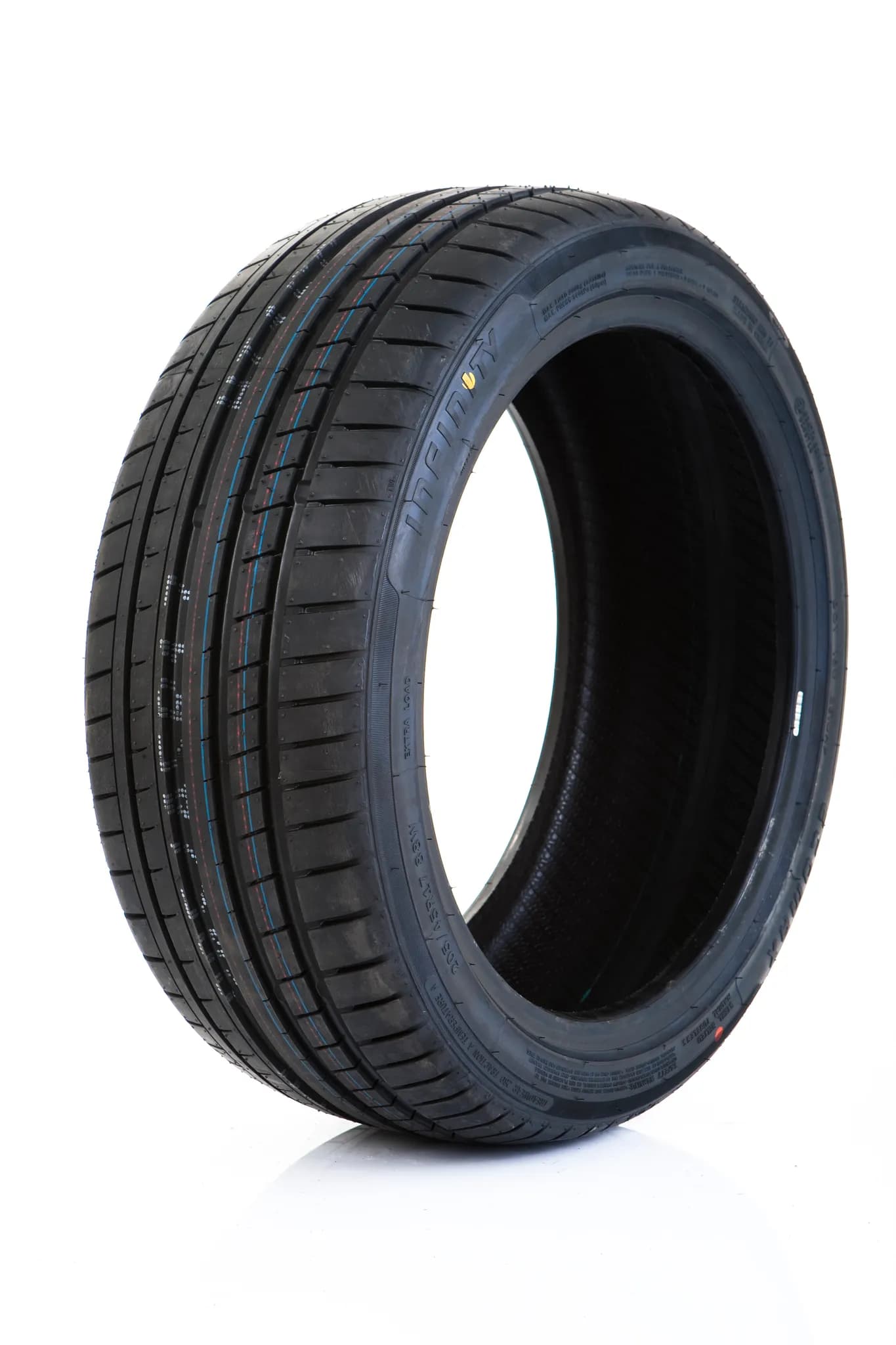 Infinity 235/40 R18 ECOMAX 95W XL