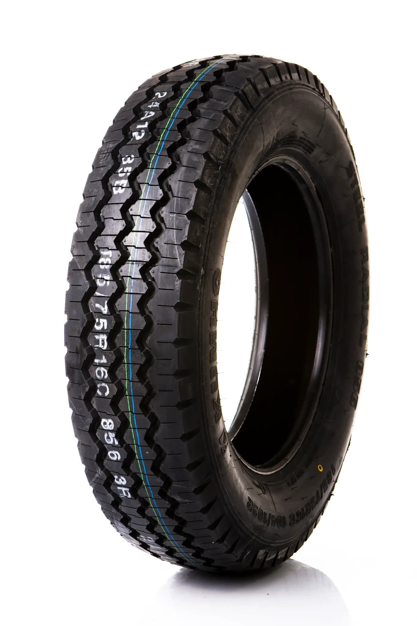 Kumho 185/75 R16C RADIAL 856 104/102R DOT2013