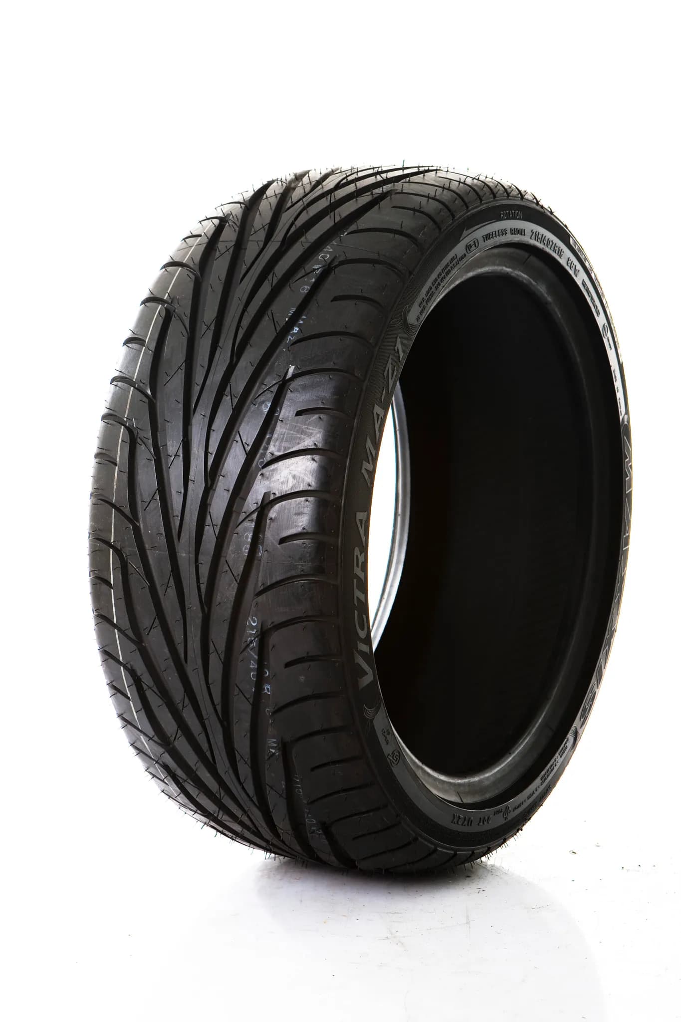 Maxxis 215/40 R16 MA V1 86W DOT2008