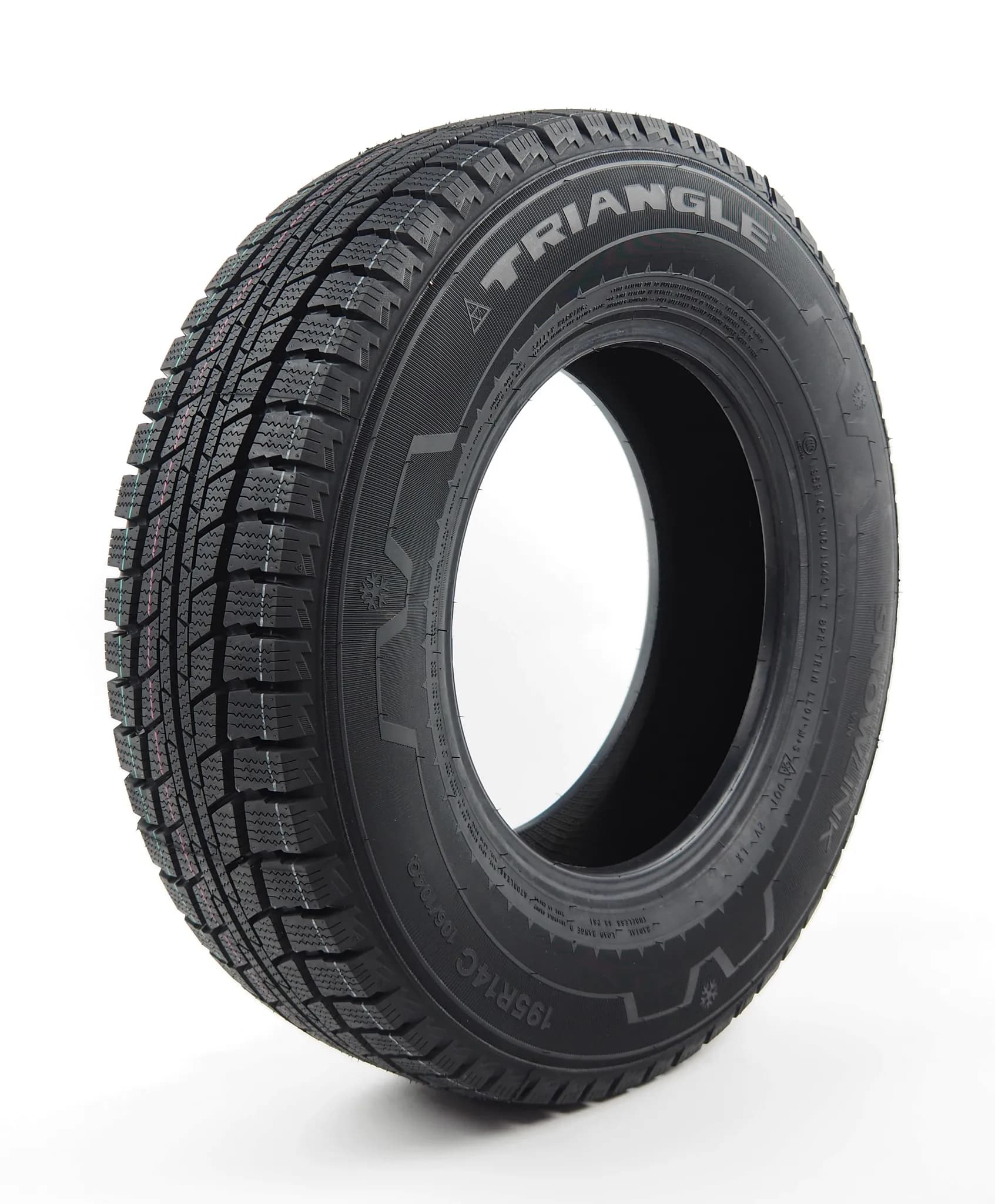 Triangle 225/70 R15C LL01 112/110R