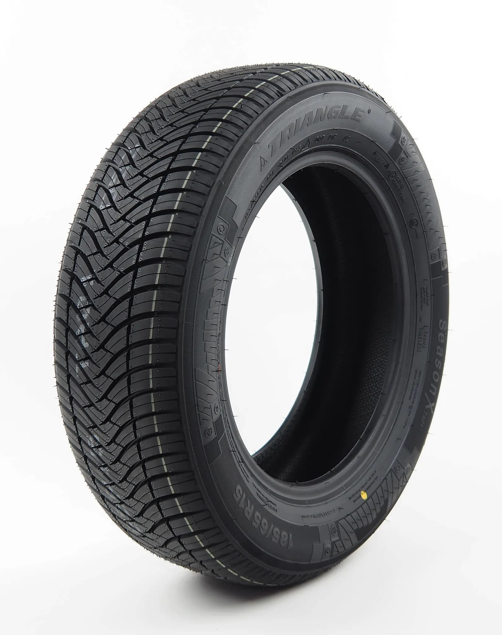 Triangle 235/40 R18 TA01 95Y XL