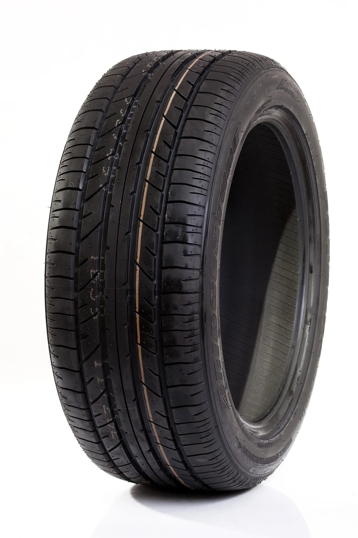 Bridgestone 235/60 R16 RE040 100W DEMO DOT2007