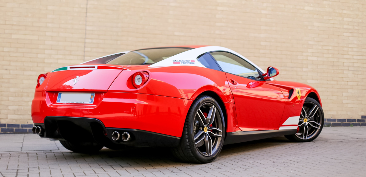 zdjęcie auta sportowego