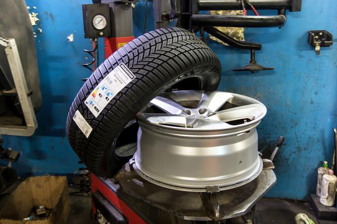 Co ile lat zmieniać opony?