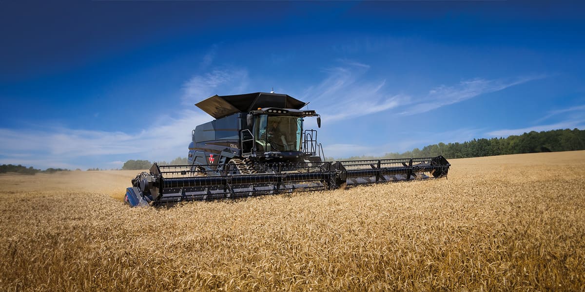 Opony do kombajnów: Wybór, wymiana i utrzymanie optymalnej wydajności maszyny rolniczej.