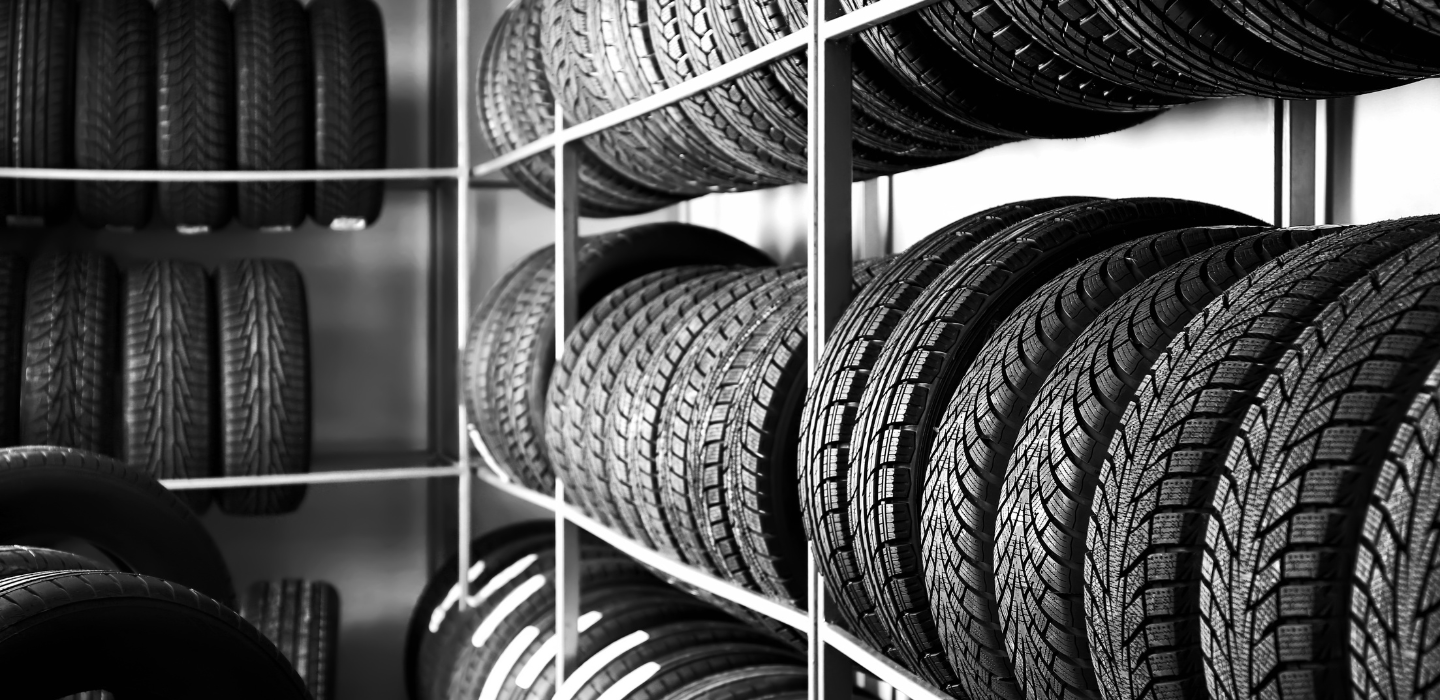 Jak wybrać odpowiednie opony do swojego samochodu?
