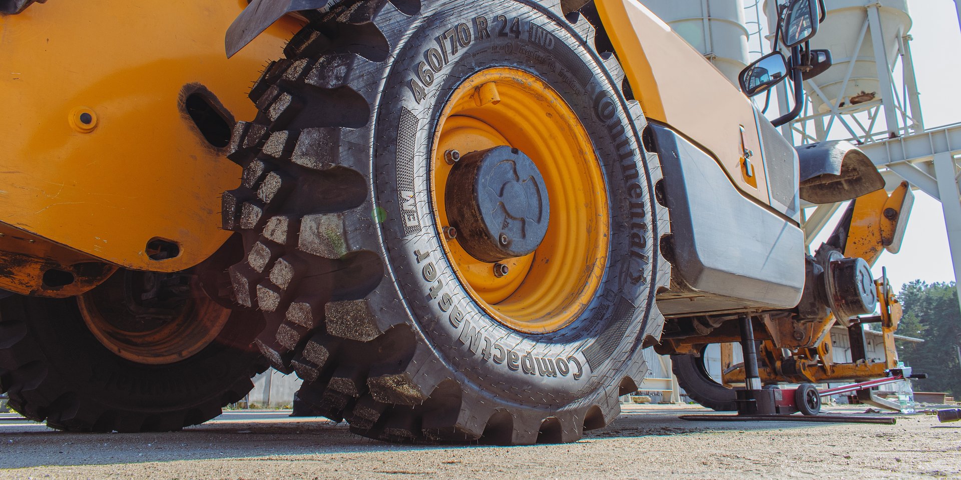 opony do maszyn ciężkich Continental