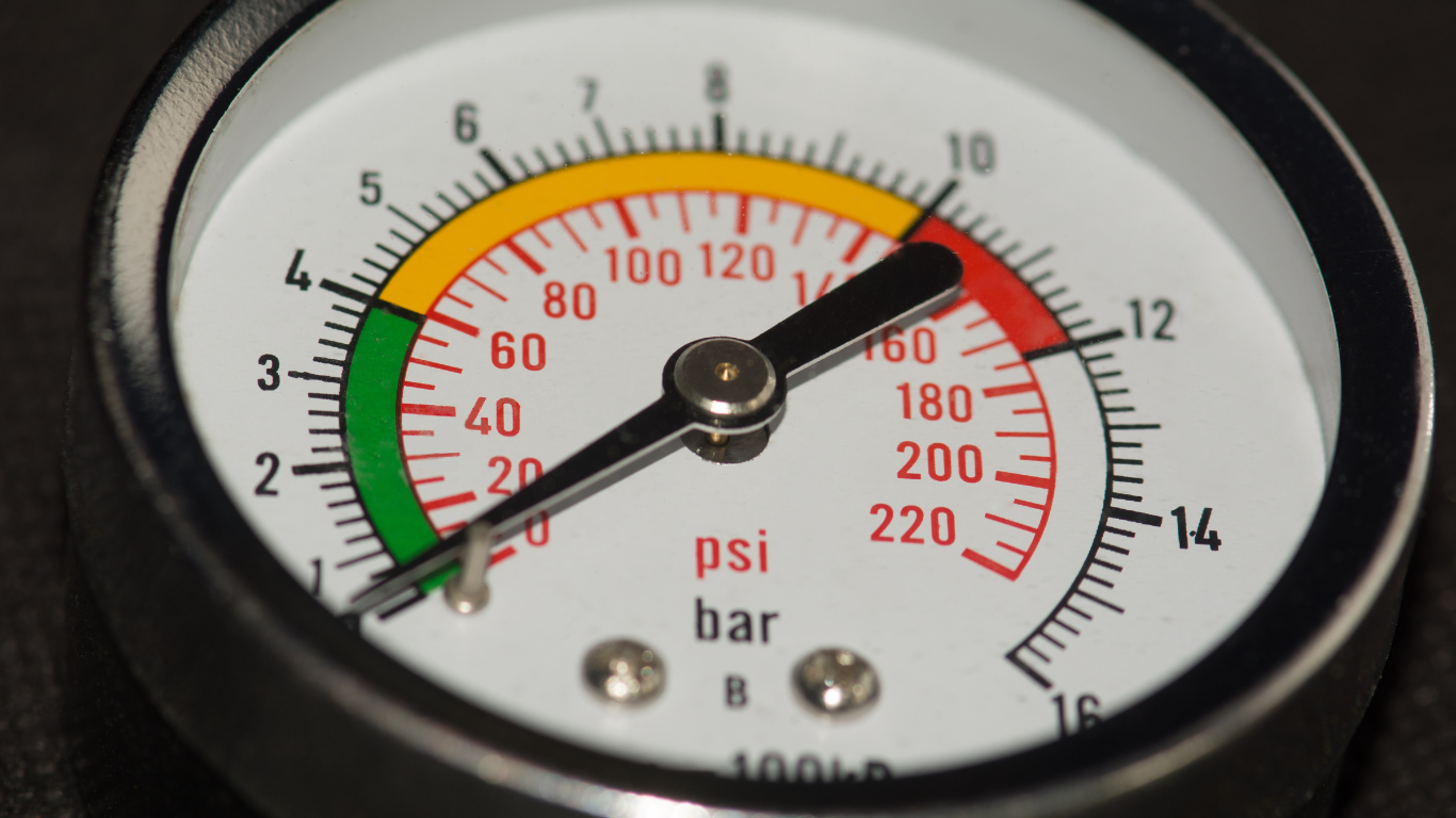 zdjęcie zaprojektowanych ciągników rolniczych