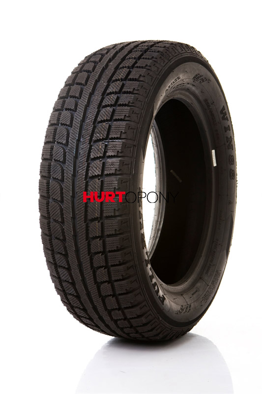 FullRun Z235/70R16 WIN 88 106H DOT2011
