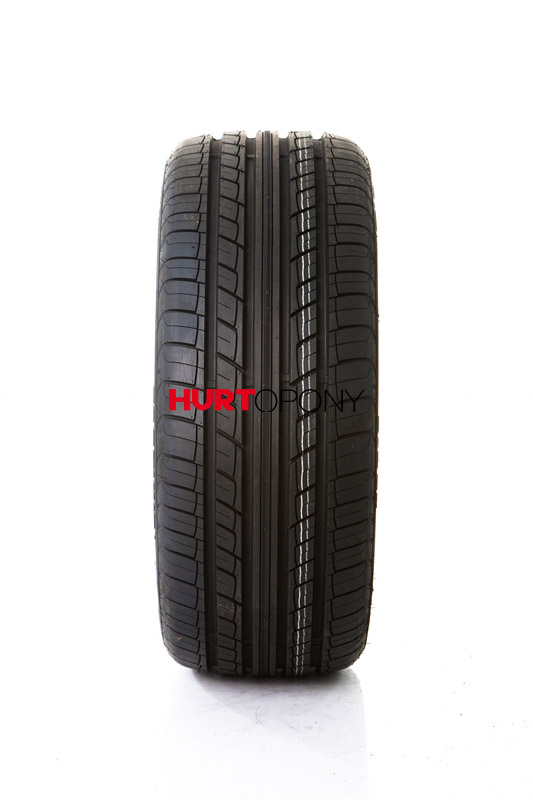 Fortune 235/45R17 FSR5 97Y XL