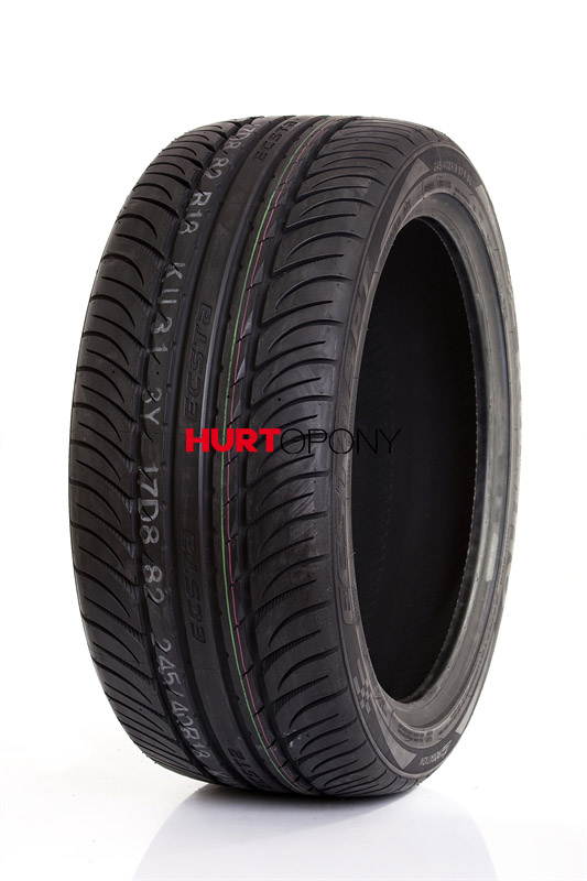 Kumho 225/55R17 ECSTA SPT KU31 101W XL.