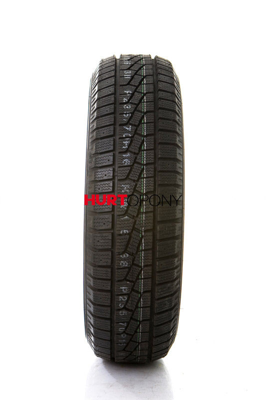 Kumho 235/70R16 I