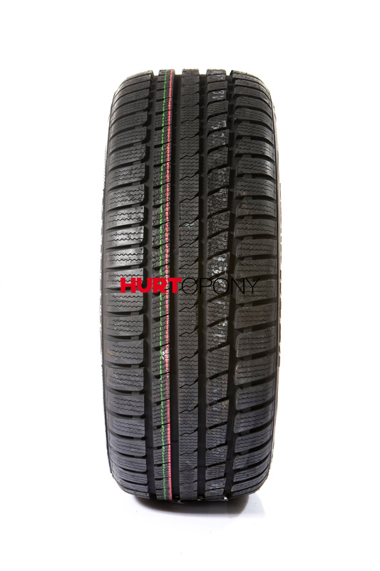 Kumho 235/45R17 I