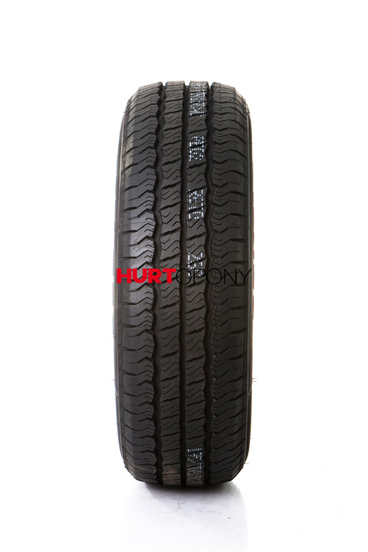 Rovelo 225/70R15C RCM-836 112/110R 8PR