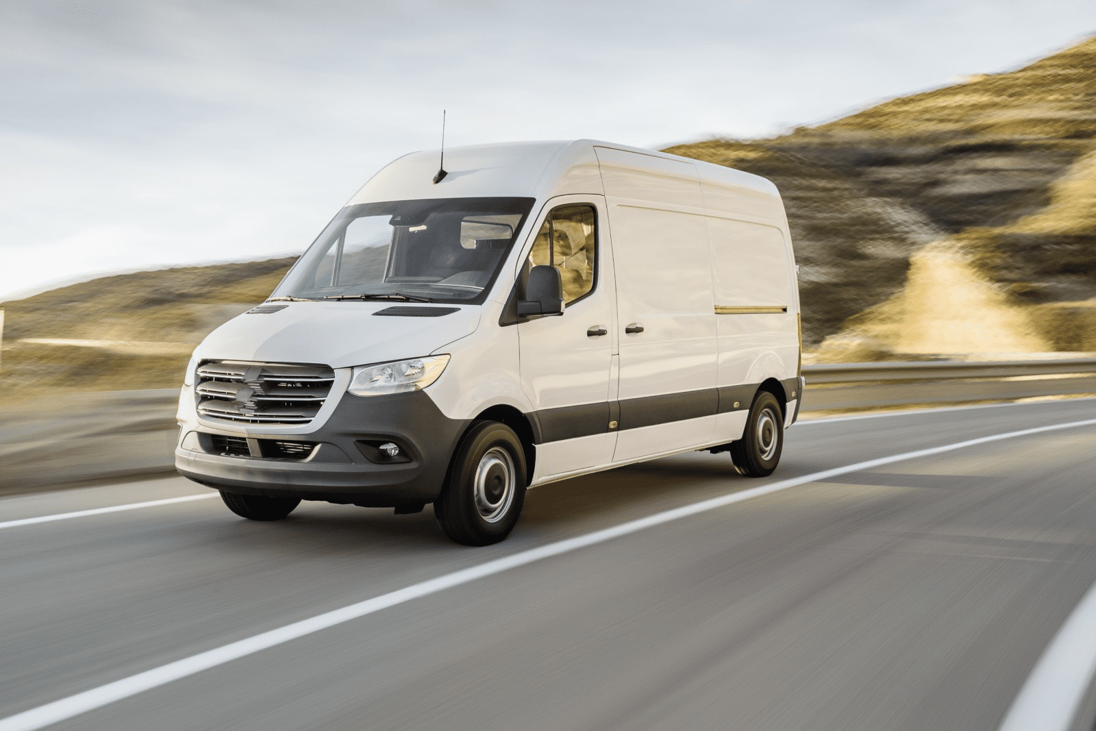 Opony Continental VancoFourSeason 2 